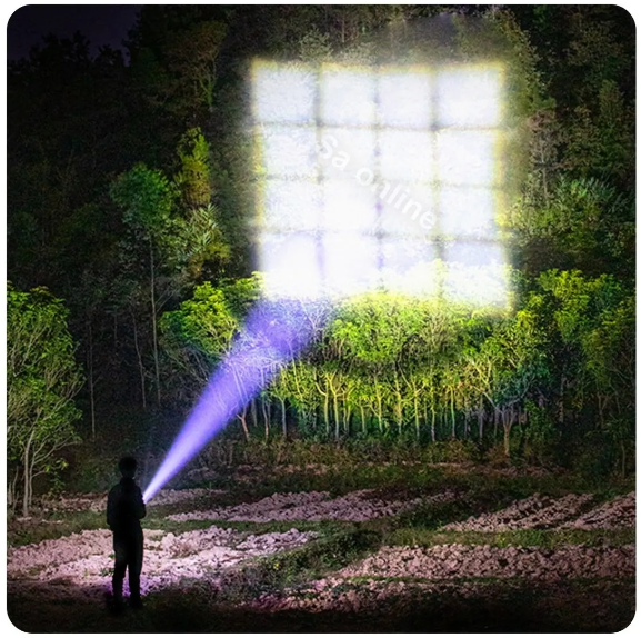 Lanterna TitanBeam X – Iluminação Extrema com Tecnologia Militar